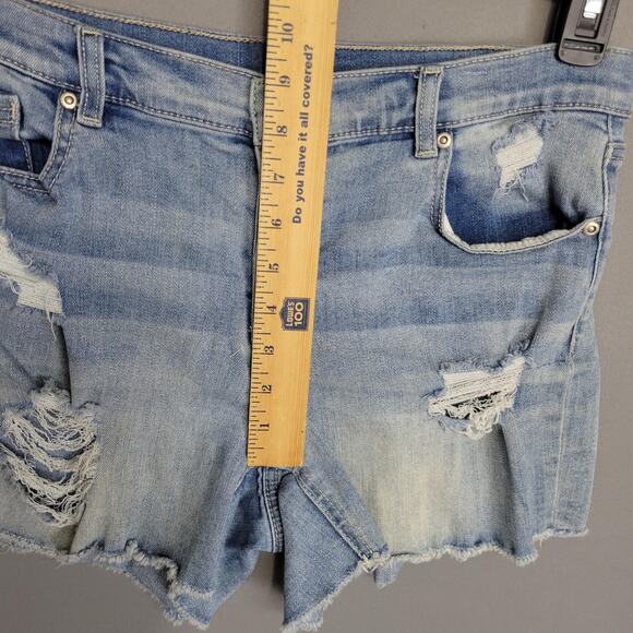 Soho Shorts Womens 10 Blue Denim Distressed Thrashed Raw Hem Ripped - Picture 7 of 11